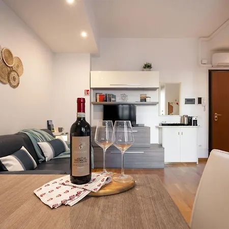 Keys Of Italy - Portenuove 18 - Pn1 - Train Station, One Bedroom Flat 2 To 4 Guests Lejlighed