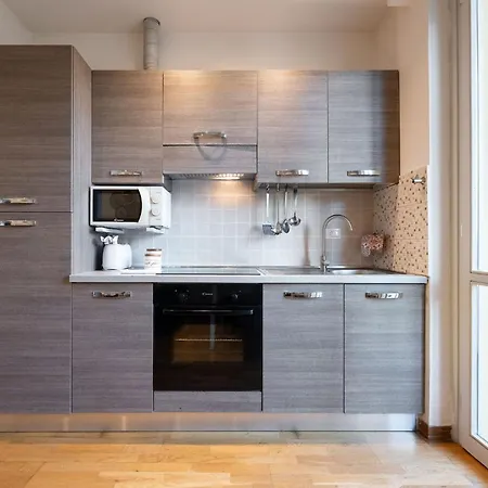Keys Of Italy - Portenuove 18 - Pn1 - Train Station, One Bedroom Flat 2 To 4 Guests *