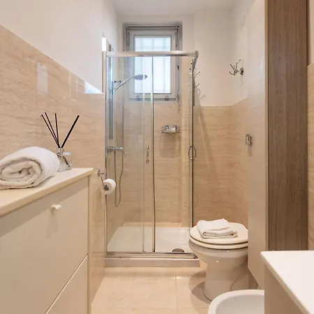 Keys Of Italy - Portenuove 18 - Pn1 - Train Station, One Bedroom Flat 2 To 4 Guests *