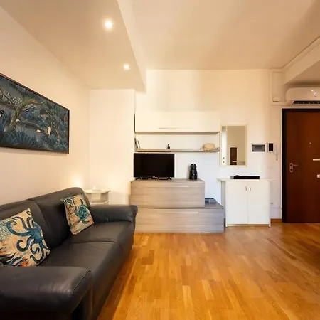 Keys Of Italy - Portenuove 18 - Pn1 - Train Station, One Bedroom Flat 2 To 4 Guests *